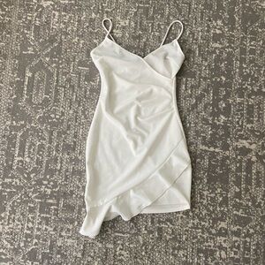 Short white Windsor party dress